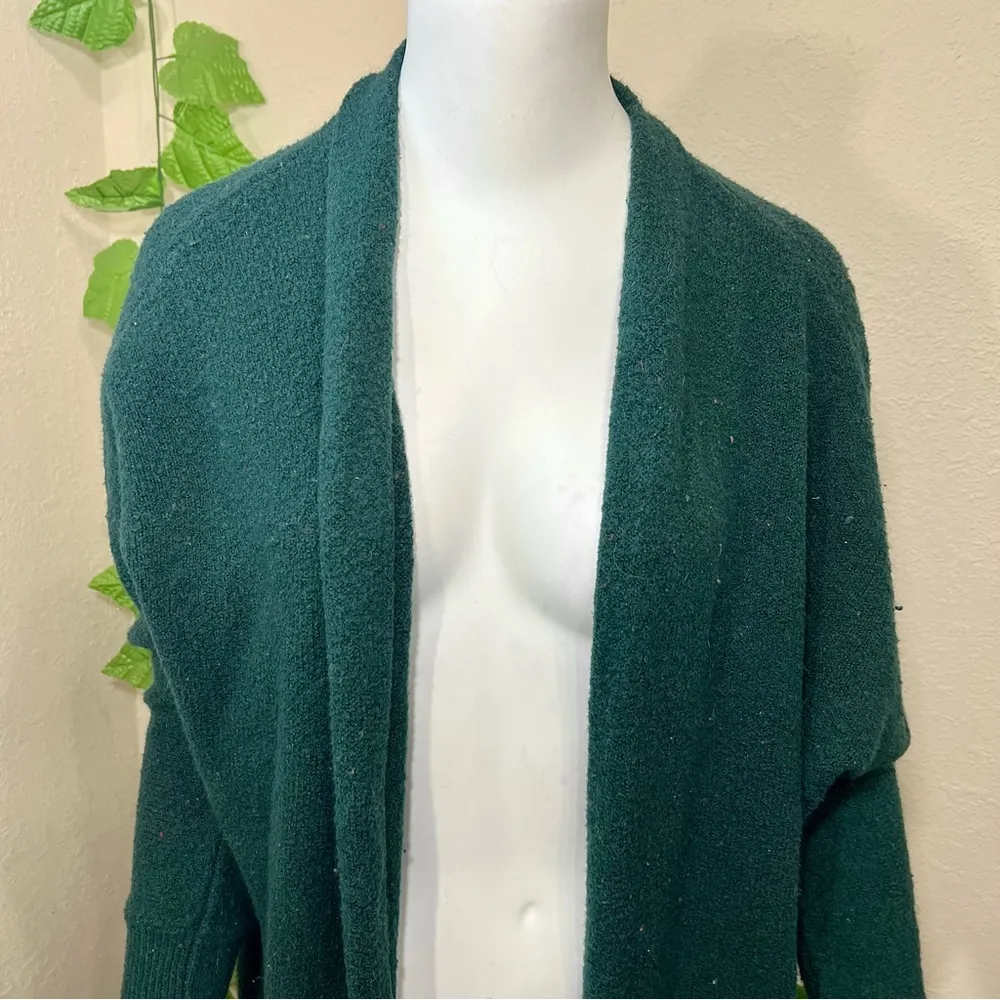 Old Navy Green Whimsical Knit Long Open Cardigan - Image 4