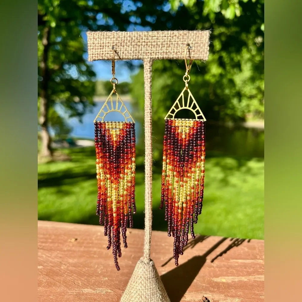 NWT Flaming Sun Horizontal Beaded gold Earring - Image 2