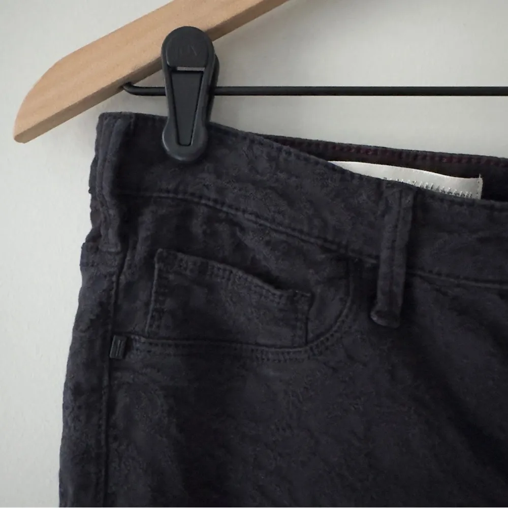 Pilcro and The Letterpress Anthropologie Serif Textured Jeans Black stretch zip - Image 2