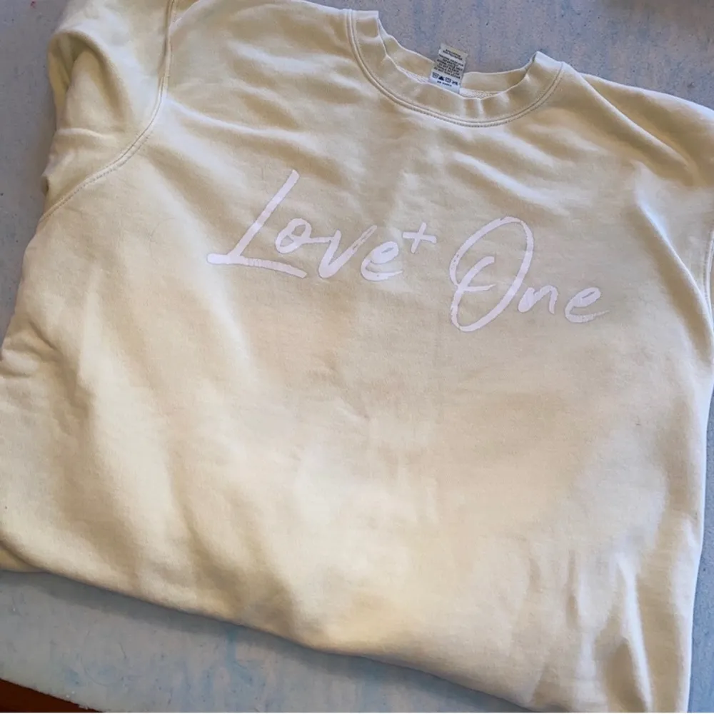 LOVE ONE Sunshine Yellow Crew Sweatshirt Size M - Image 4