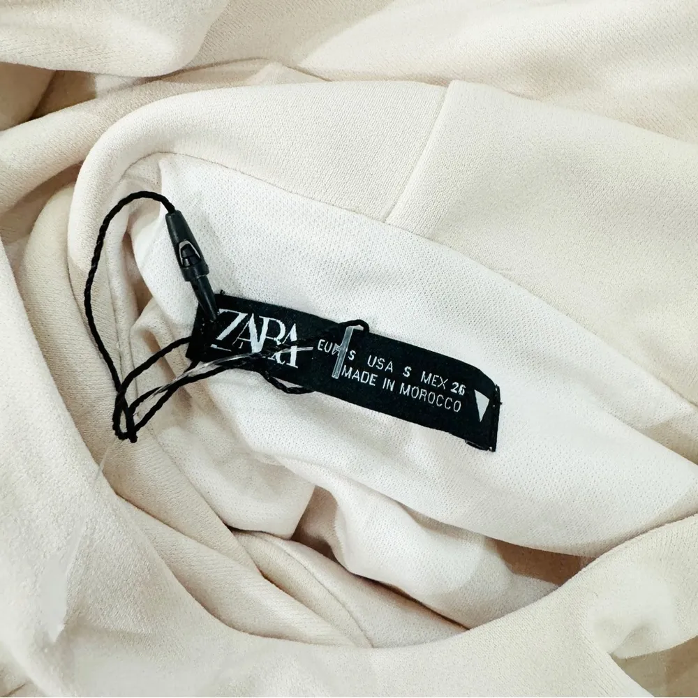 Zara open back hooded ecru mini dress in cream NEW - Image 5