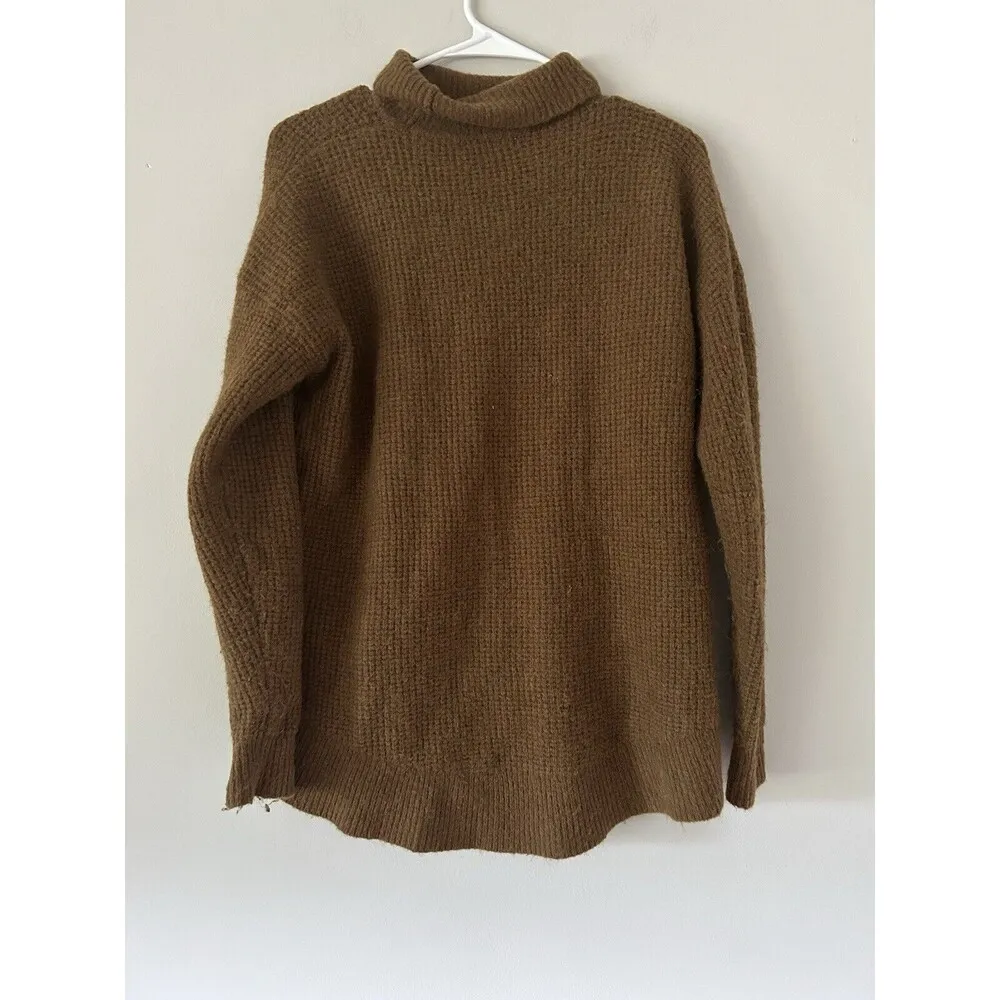 Wool Waffle Knit Turtleneck Mock Neck Long Sleeve Sweater Size Medium - Image 2