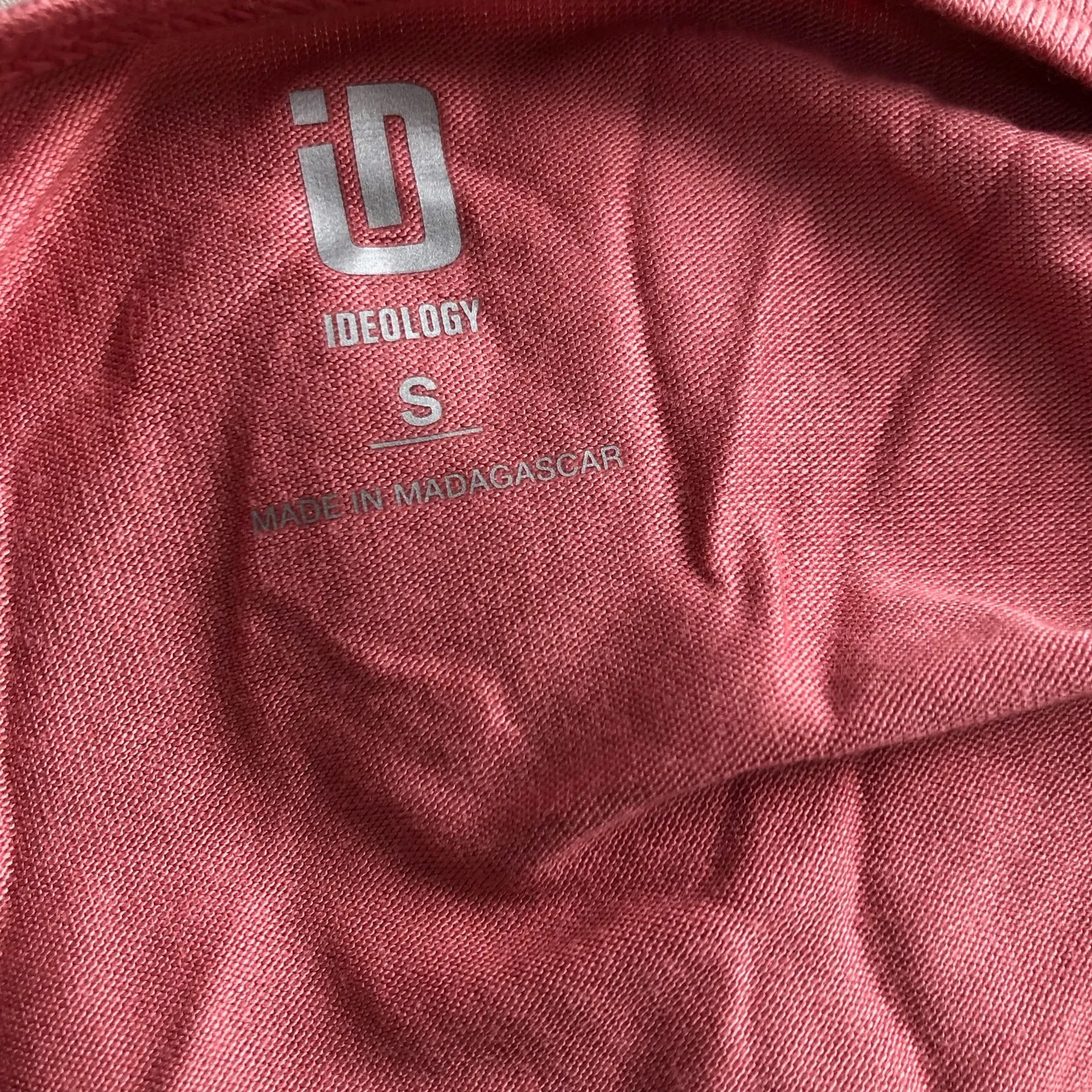 ID Ideology Womens T-Shirt‎ Size Small Coral Short Sleeve V-Neck Casual Top NWT - Image 10