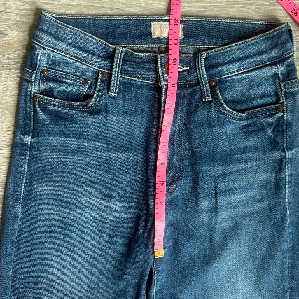 MOTHER The Insider Crop Step Fray Flared Jeans in Sweet And Sassy 25 Blue - Image 9