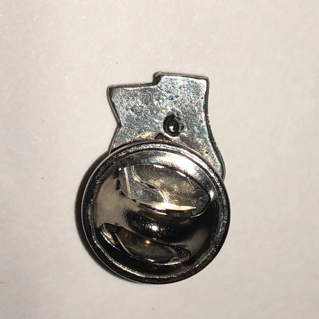 BSD Vintage Silver Tone Praying Hands Pin - Image 3