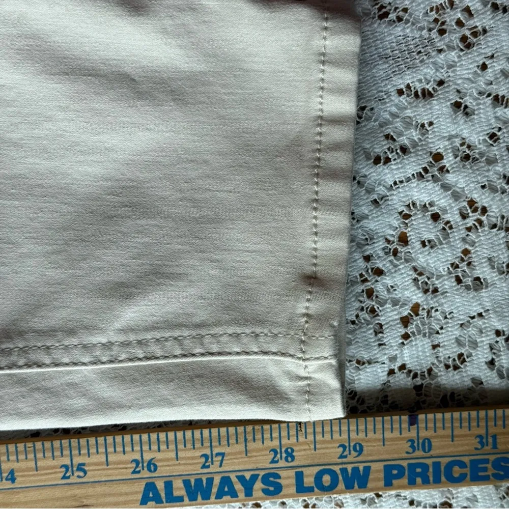 Maurices Women's Off-White Skinny Jeans cotton‎ polyester spandex blend 12 - 14 - Image 8