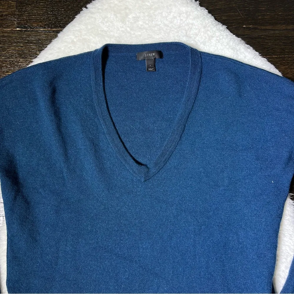 J. Crew Blue Merino Wool V-Neck Side Pocket Sweater - Image 2