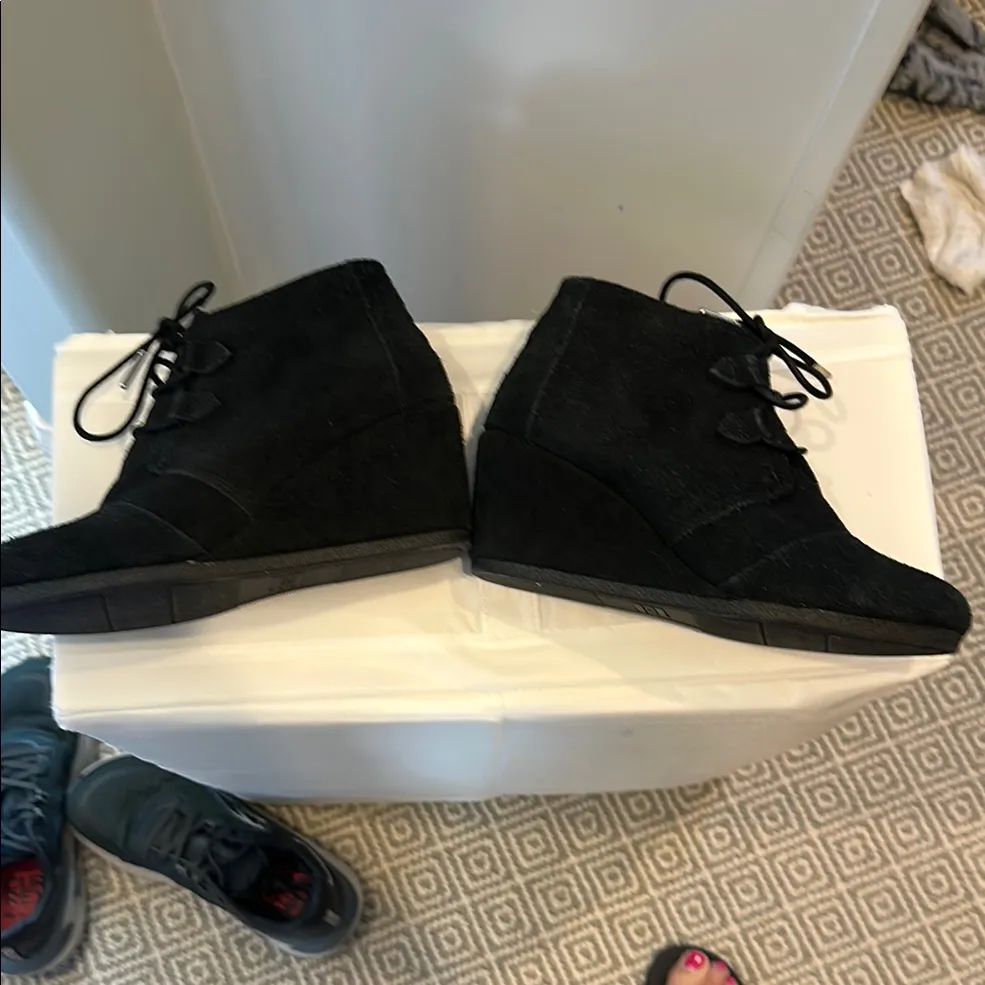 Toms Black Suede Ankle Boots - Image 6
