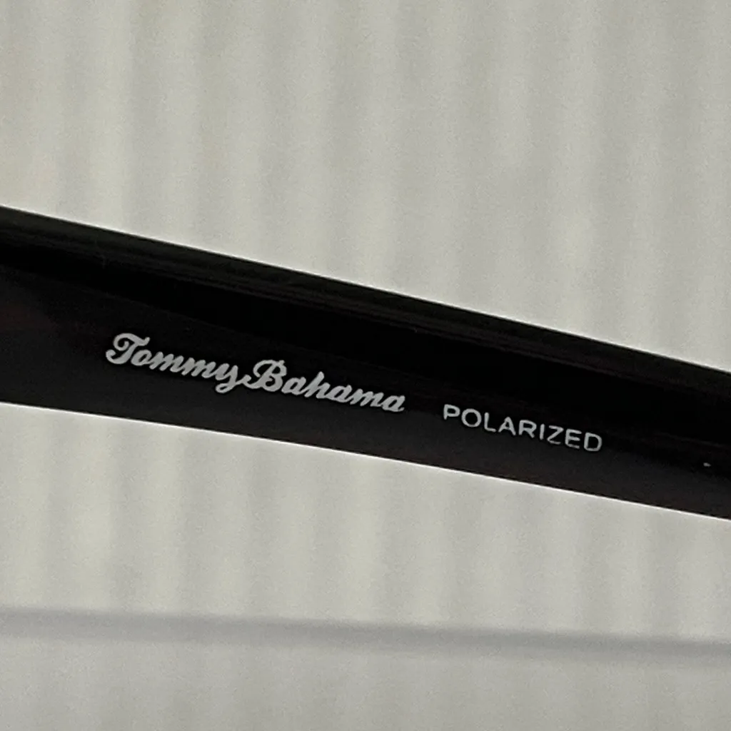 Chic Black and Brown Sunglasses - Image 2