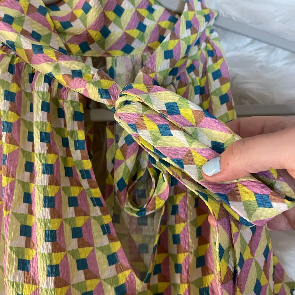 Tanya Taylor Women’s High Neck Tie Keyhole Geometric Pattern Silk Sleeveless Top - Image 5