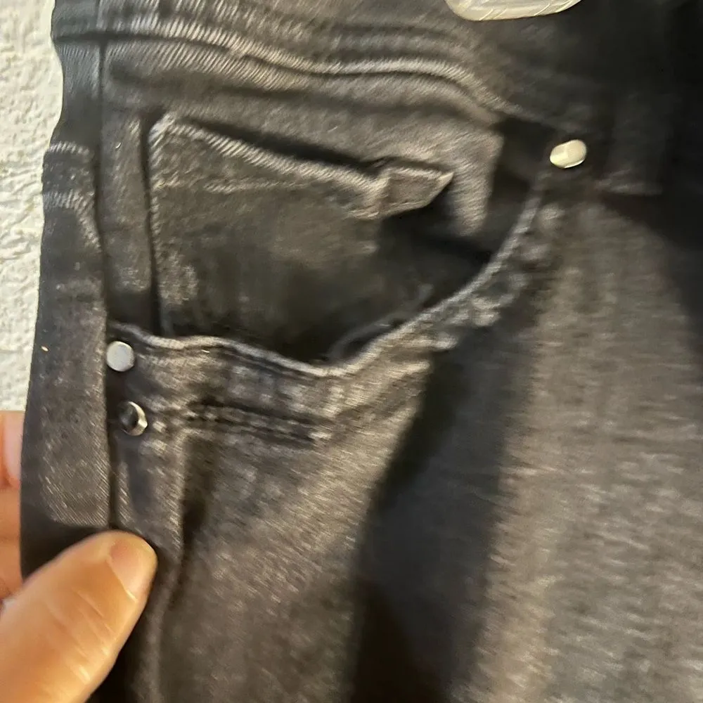 Chicos Jeans So Slimming size 3 short- black - Image 4