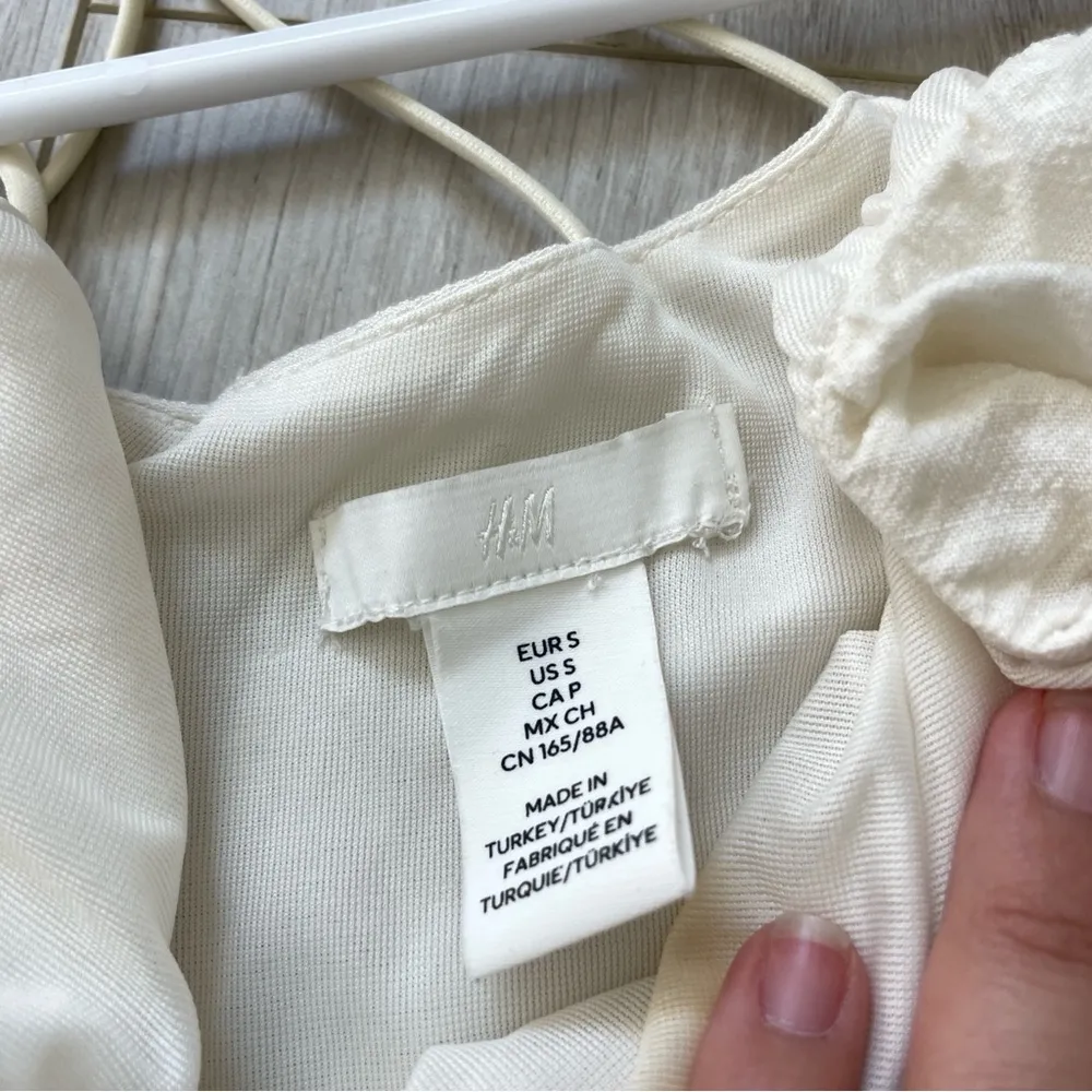 H&M V Neck Keyhole Detail Ruched Mini Dress Cream (small) club going out date - Image 2