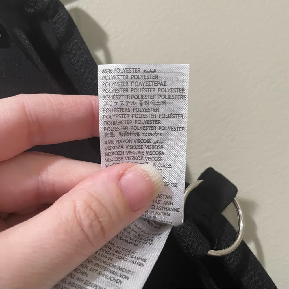 Edikted open ring hole flare knit pants black size large - Image 10