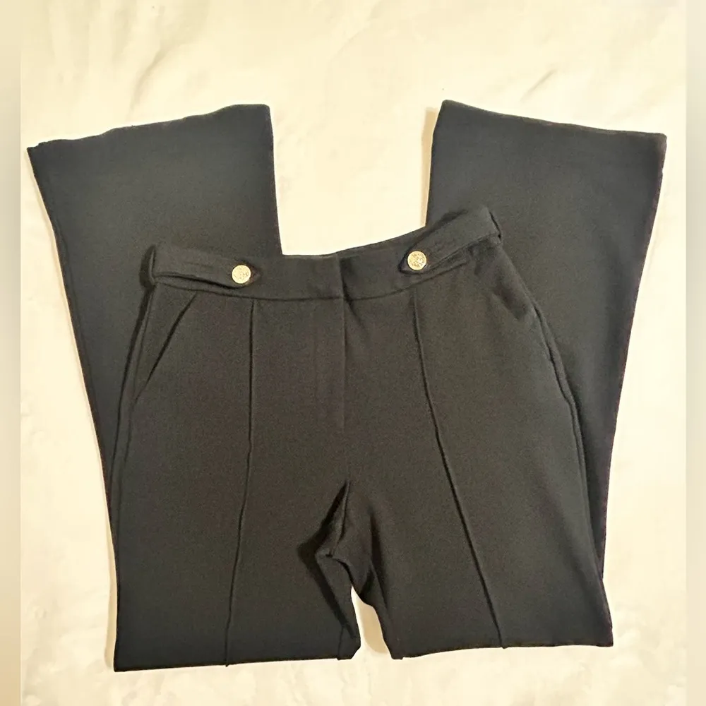 TRUTH
BY REPUBLIC Black Boot Cut Jeans with Smooth Finish Size 6 - Image 3