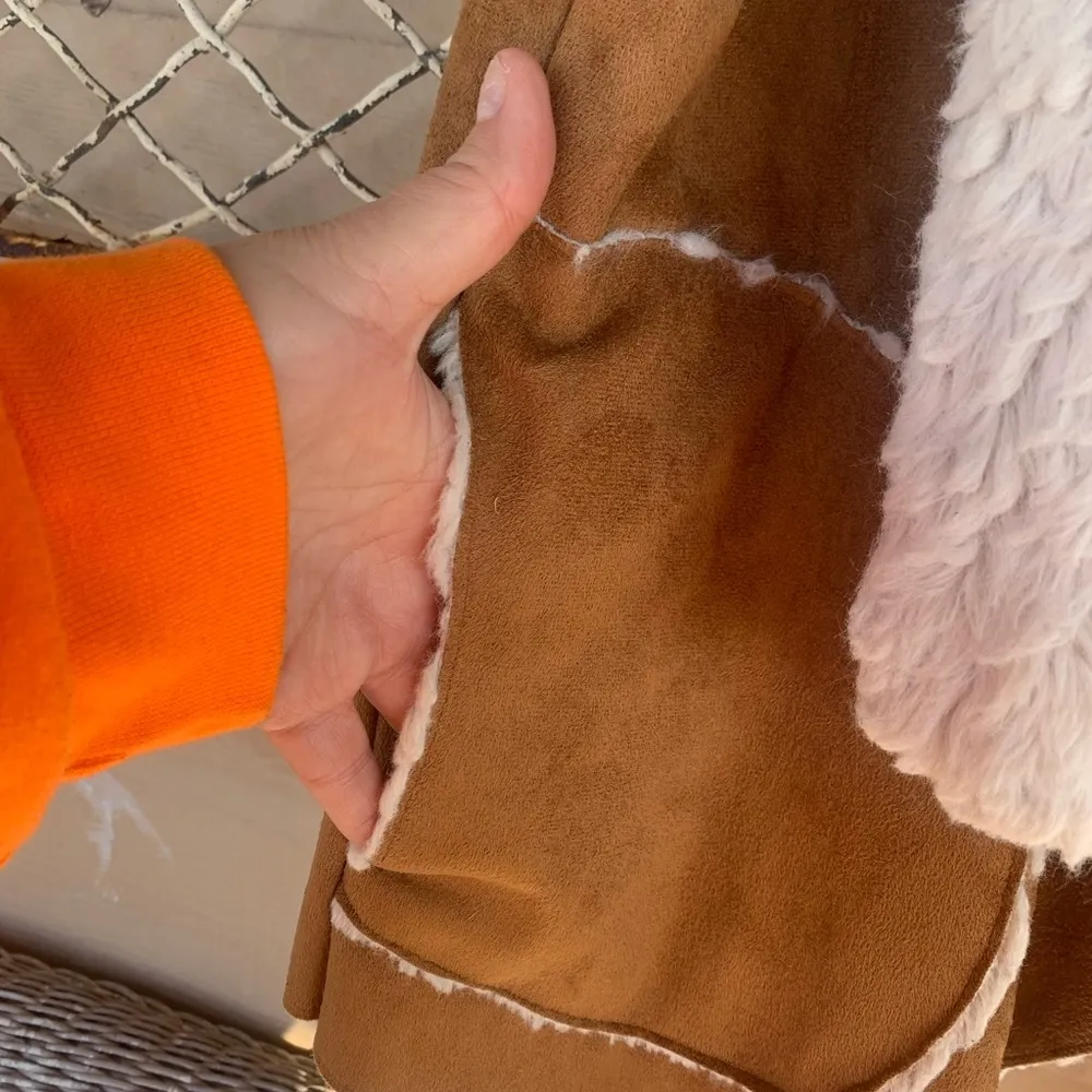 Knox Rose Sherpa Faux Suede Vest - Image 4