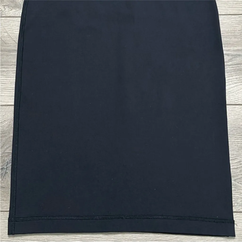 Lululemon High Rise Slim Fit Black Pencil Bodycon Skirt Travel Casual Size 4 - Image 3