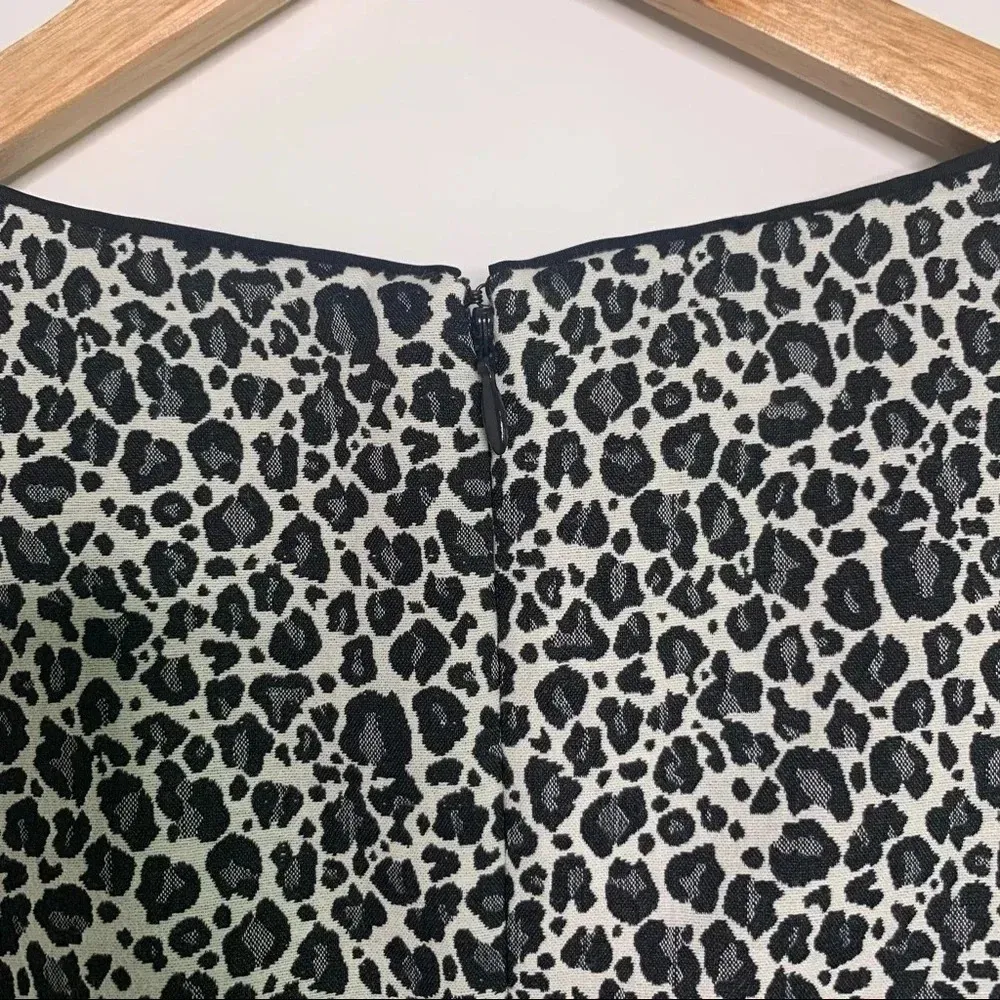Banana Republic Black Gray Animal Print Fitted Dress Size 4 - Image 5