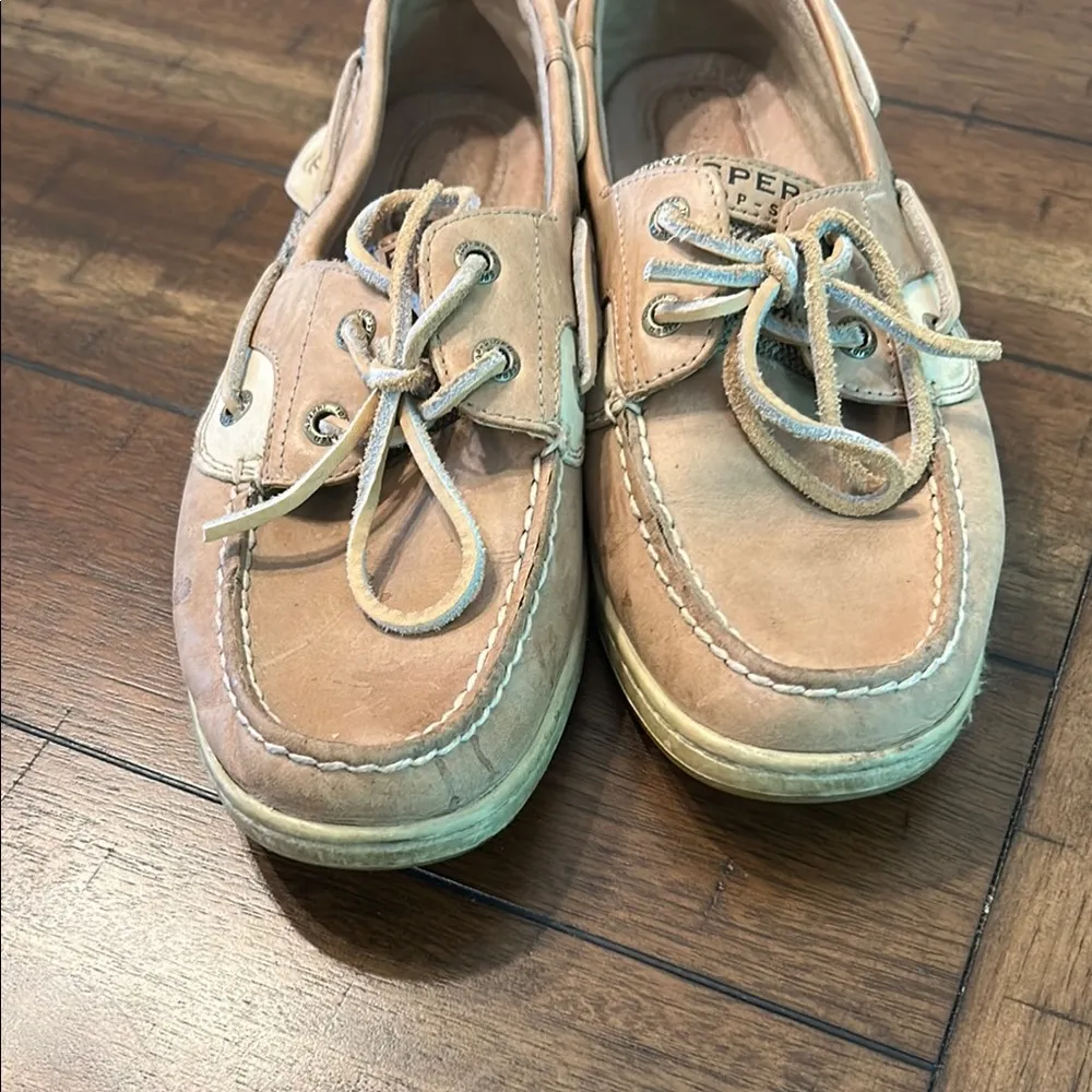 Sperry woman’s Tan Boat Shoes size 8 - Image 6