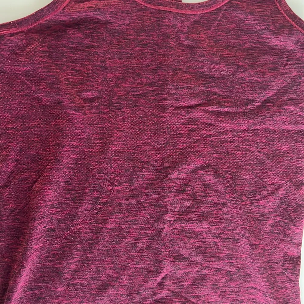 Lululemon Swiftly Tank Top Size 6 Red - Image 2