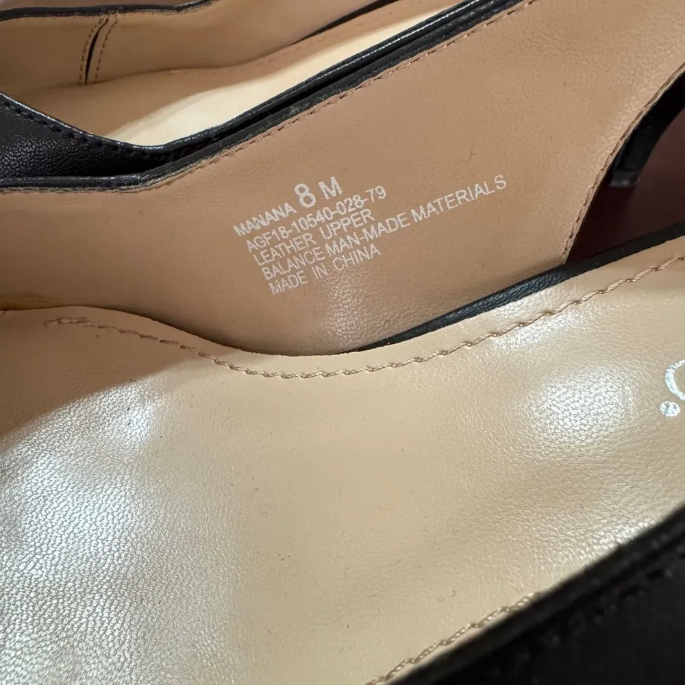 The Limited, Wms. Sz..8, Black Manana Leather, Kitten Heels Vintage - Image 6