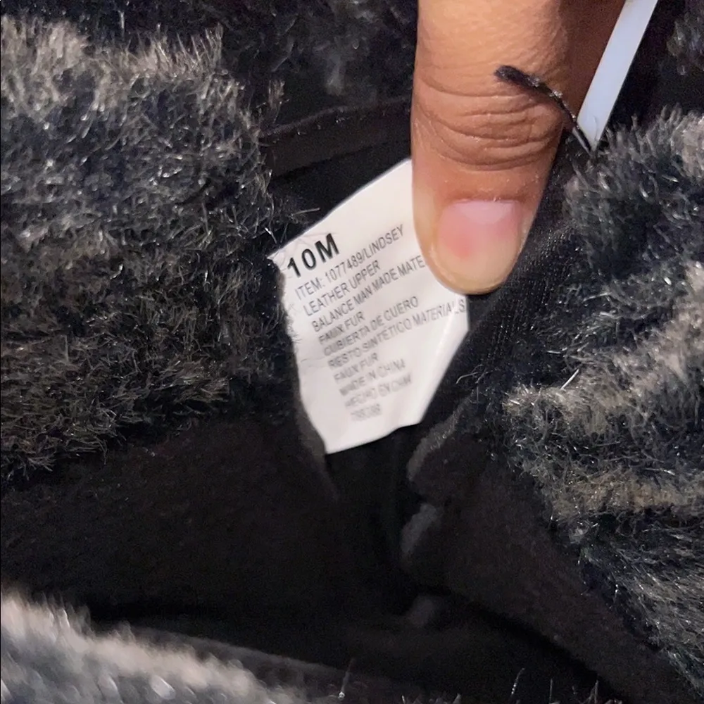 Women's Black Fur - Image 3