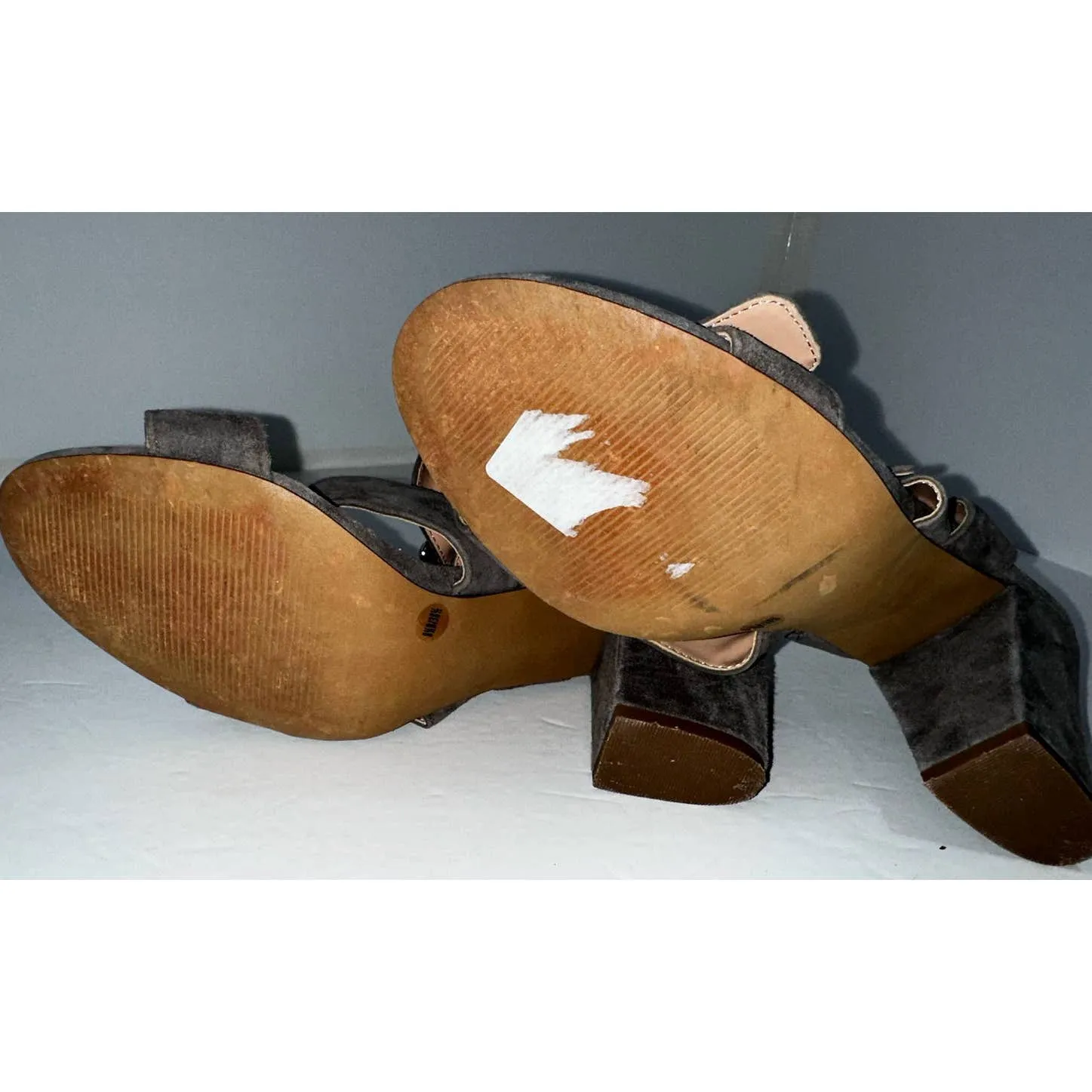 Sole Society Gray Suede 3 strap Sandals size‎ 8.5 - Image 4