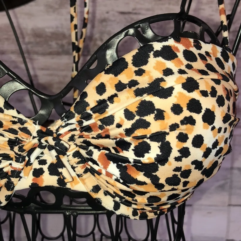 Victoria’s Secret leopard print bikini top size 32D animal print vs bikini swim‌ - Image 2