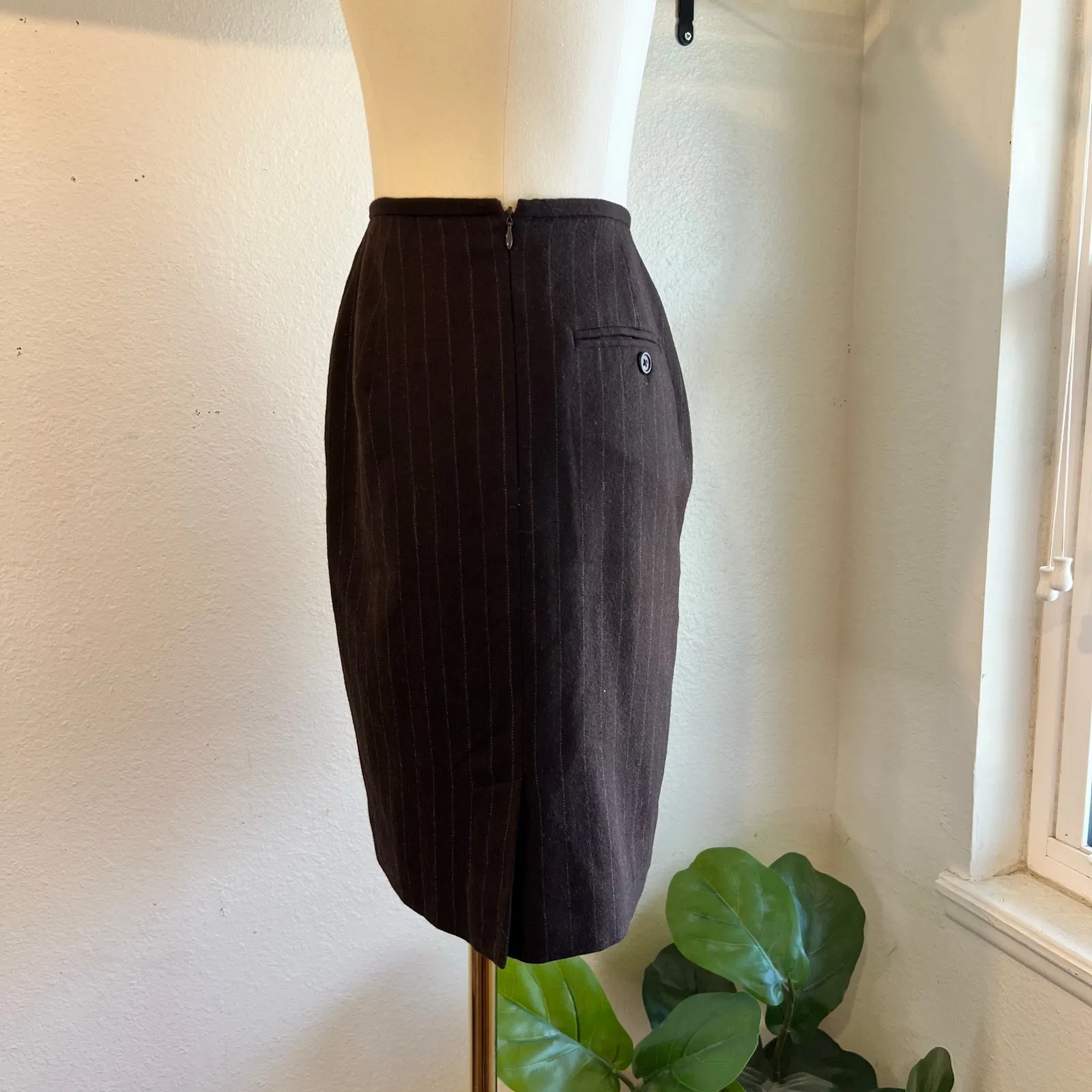 Ralph Lauren Brown Pinstripe 100% Worsted Wool Skirt USA Made Size 2 - Image 3