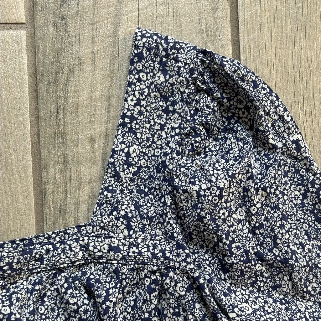 Universal Thread Navy Floral Blouse - Image 3