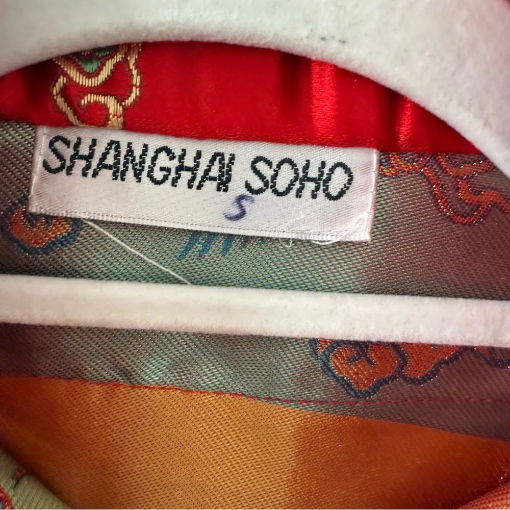 Shanghai SoHo Red & Gold Silk Like Dragon Floral Cheongsam Dress Size Small NEW - Image 4