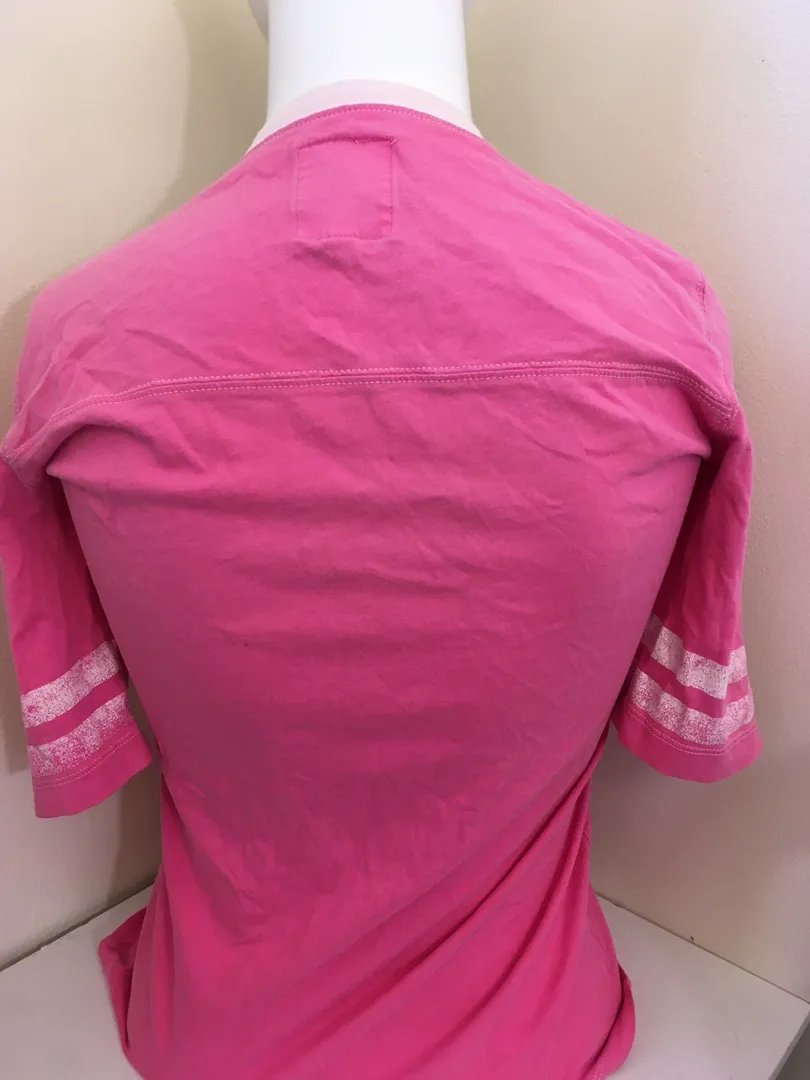 VS Pink “Camp Love Link” Tee - Image 2