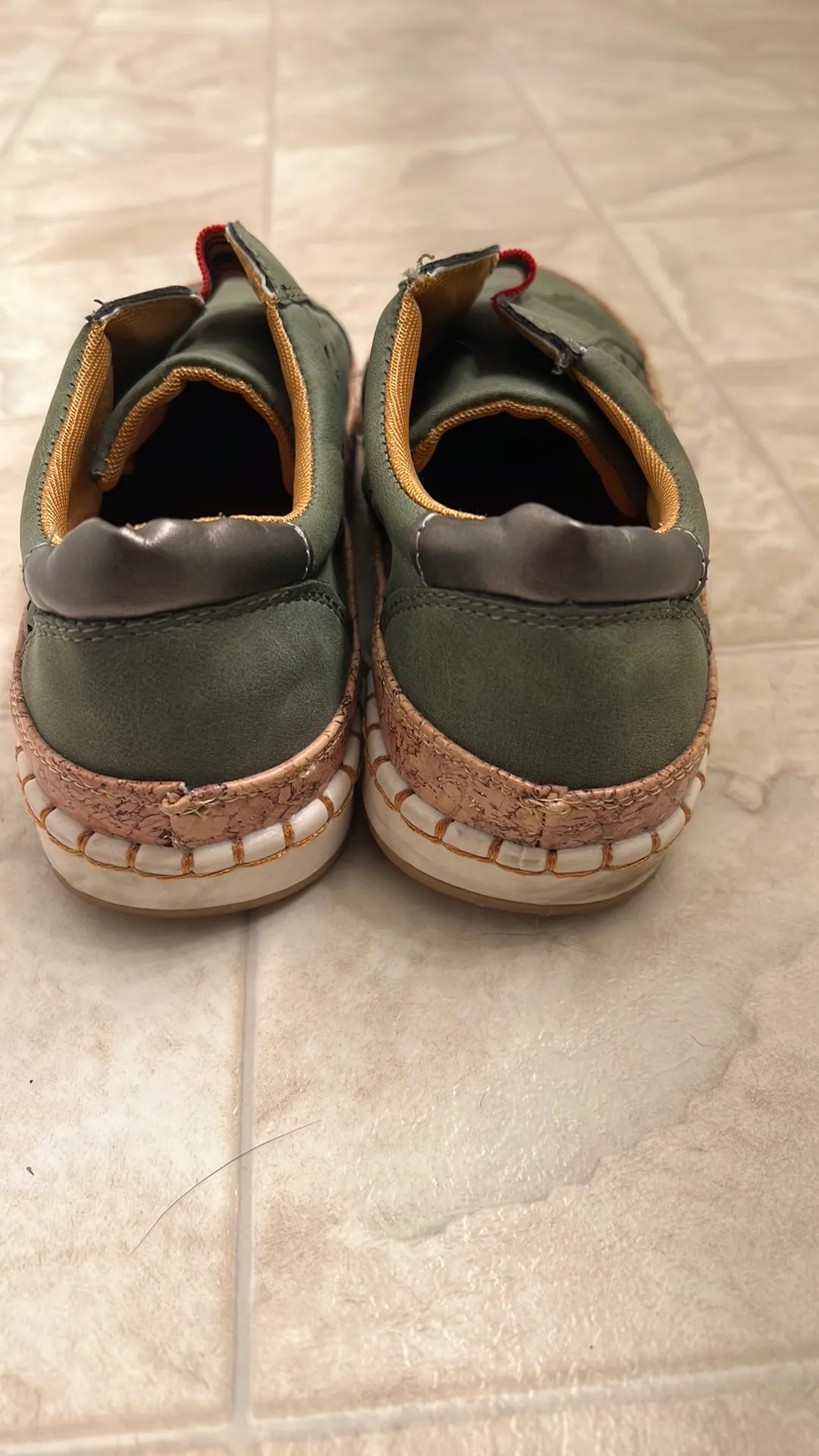 Botique shoes Green Size 8 - Image 2