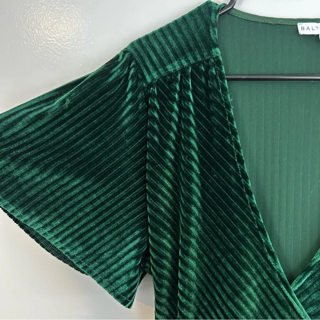 Baltic Born In The Groove Emerald Green Ribbed Velvet Wrap Midi Dress Size Large - Image 4