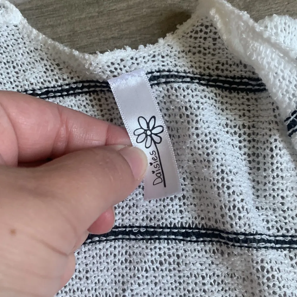 Daisies stripe knit kimono Size M - Image 2
