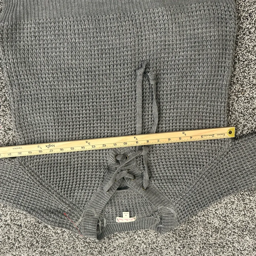 Itโs Our Time Gray Casual Cozy Long Sleeve Knit Sweater Womenโs Size Medium - Image 8