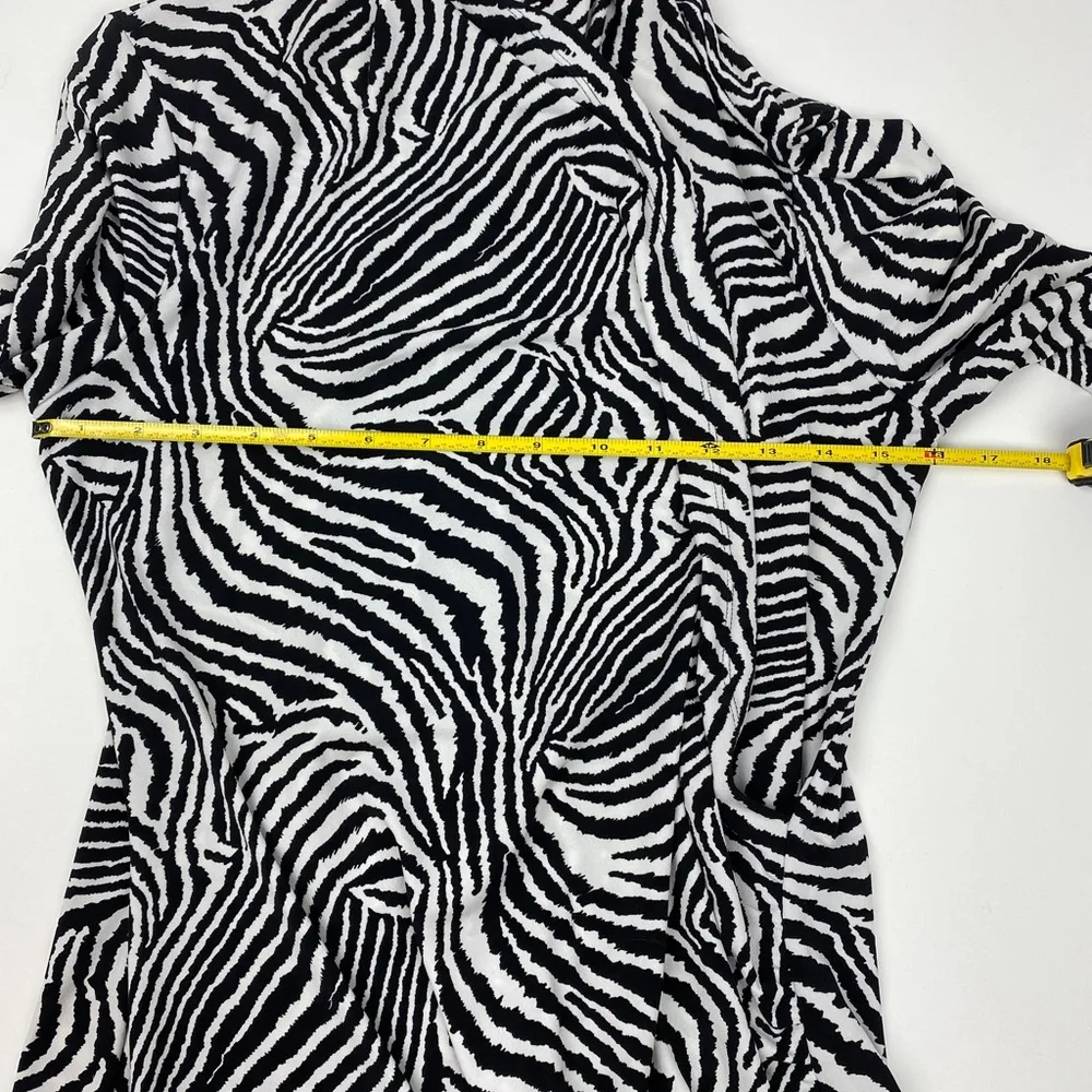 Chaus Black White Wrap Front Blouse Women’s Size M Size M - Image 7