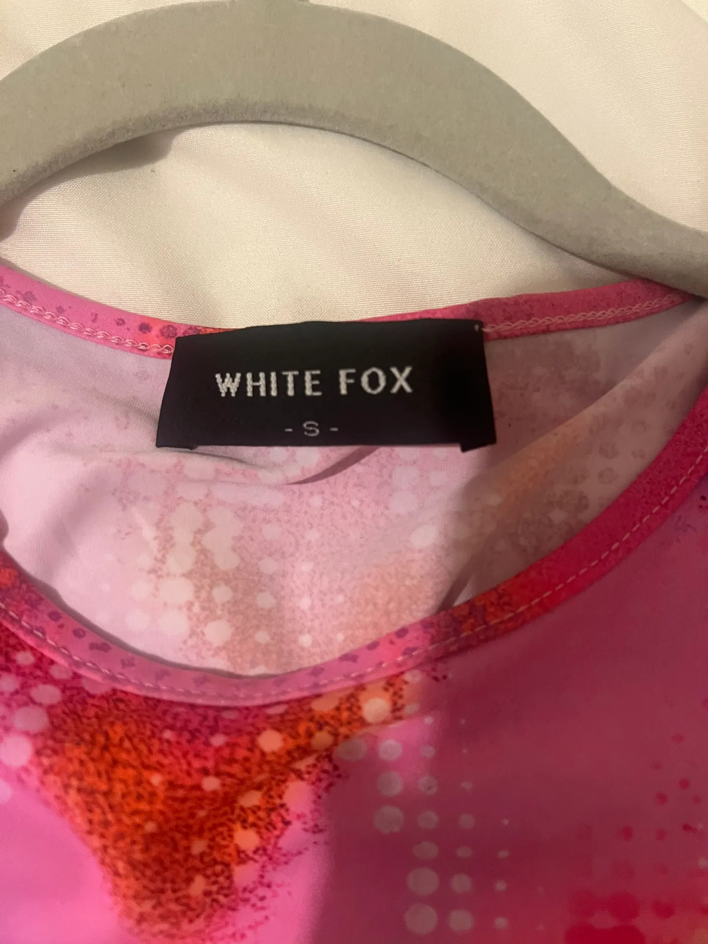 white fox shirt - Image 4
