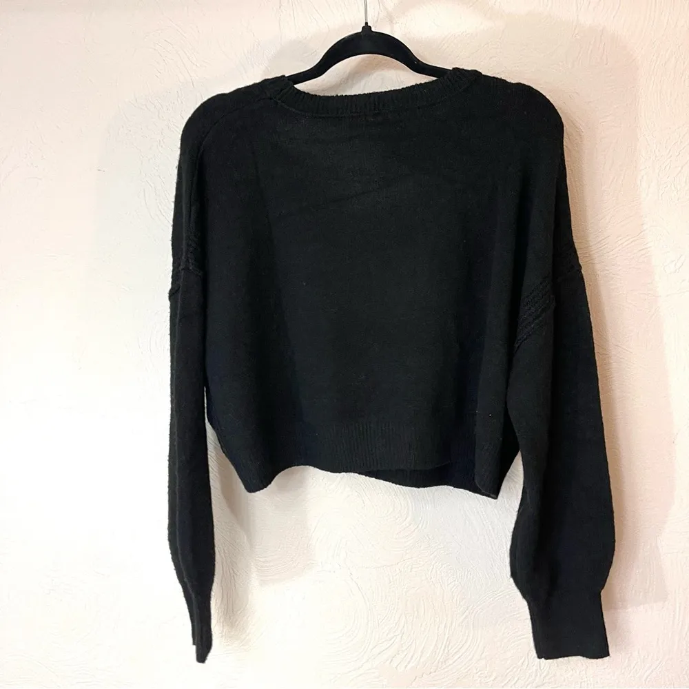 Wild Fable Black Crew Neck Sweater - Image 4
