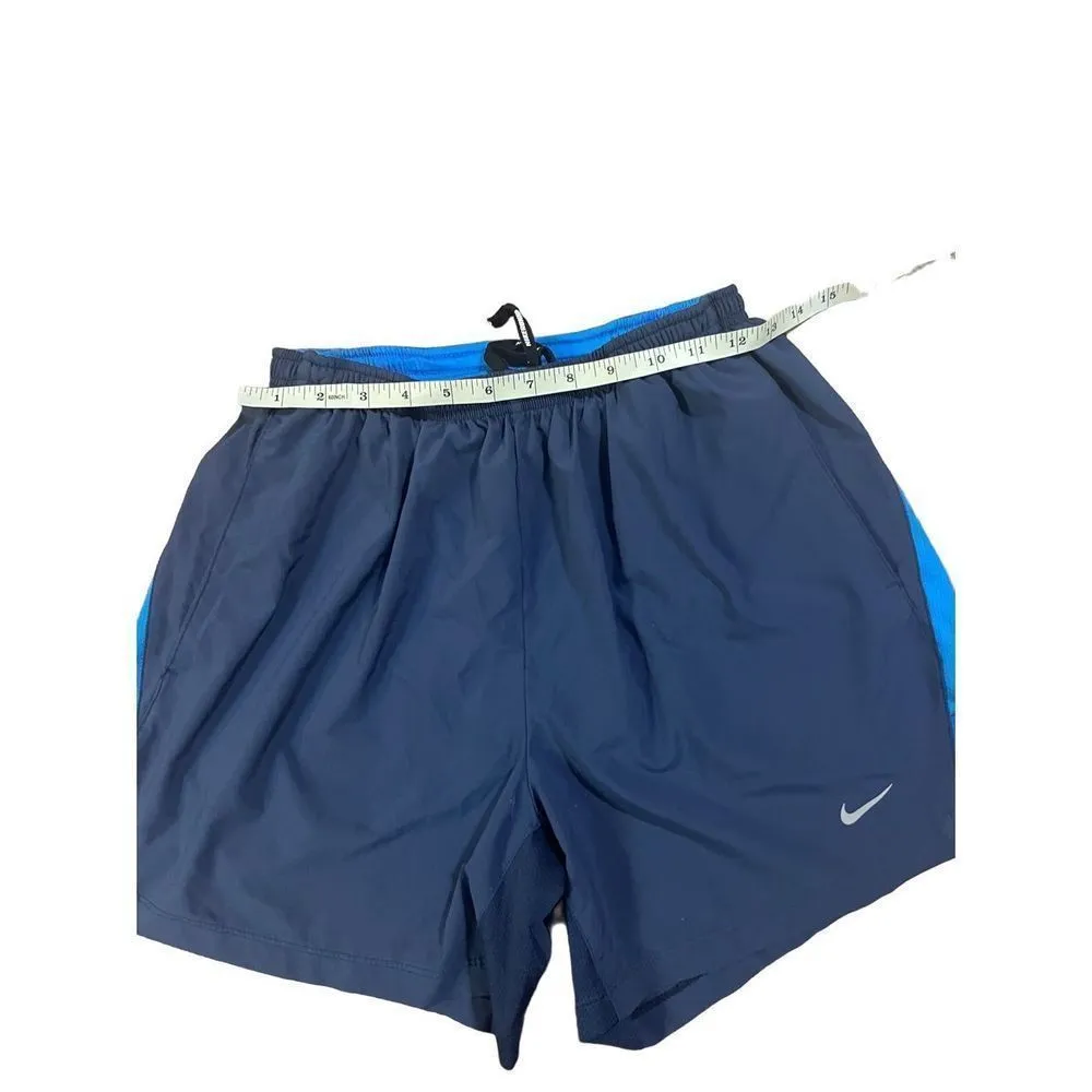 Nike  dri fit blue shorts size Medium - Image 7