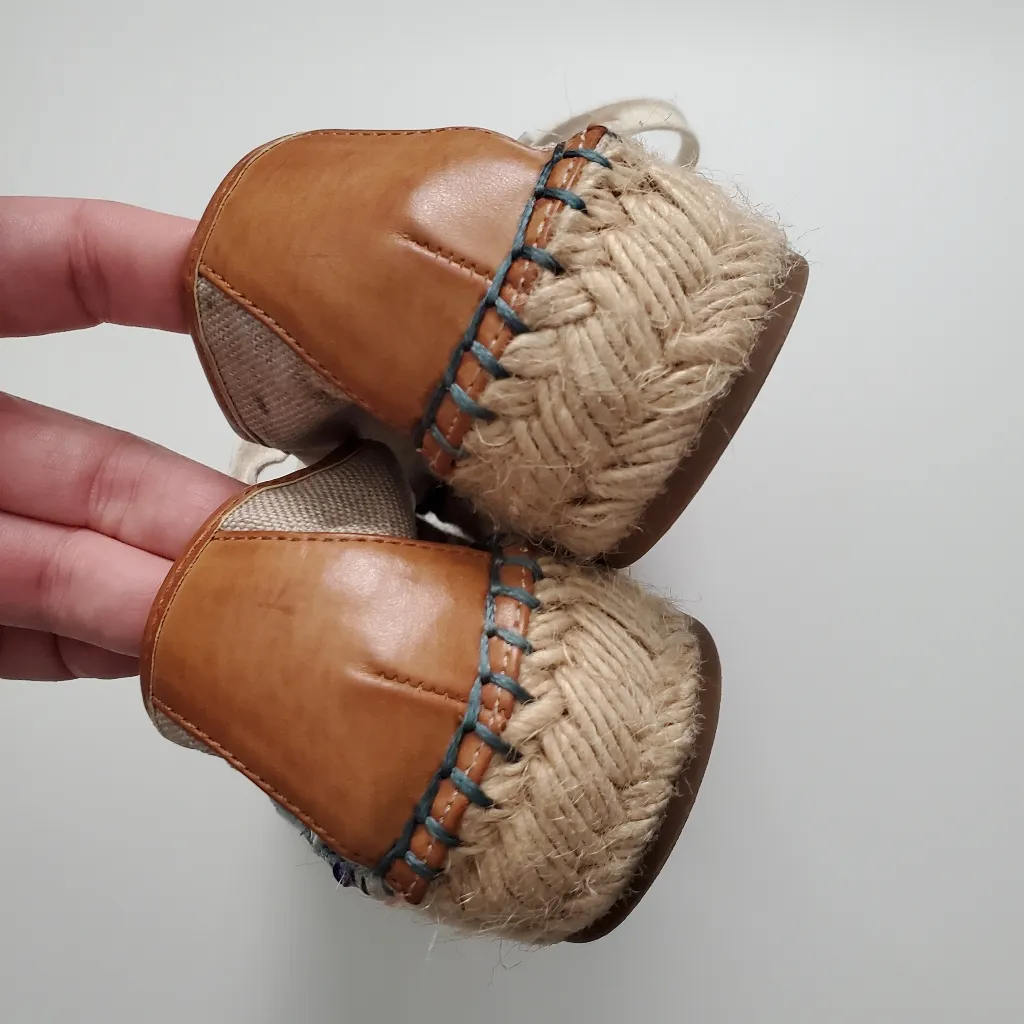 Nine West Natural Canvas Sequin Guinup Espadrille Sneaker - Image 4