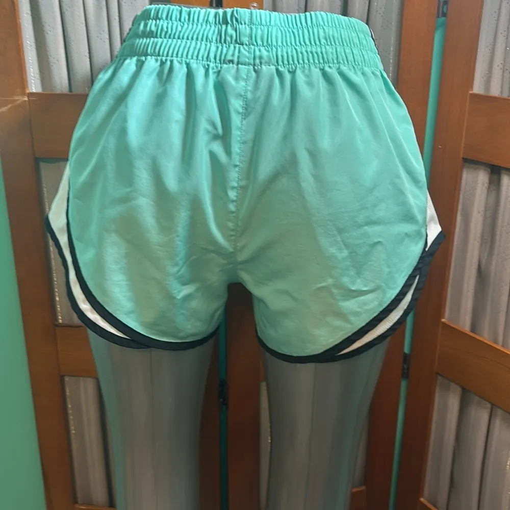 Zone Pro Green, Athletic Shorts Lightweight Comfort - Image 4