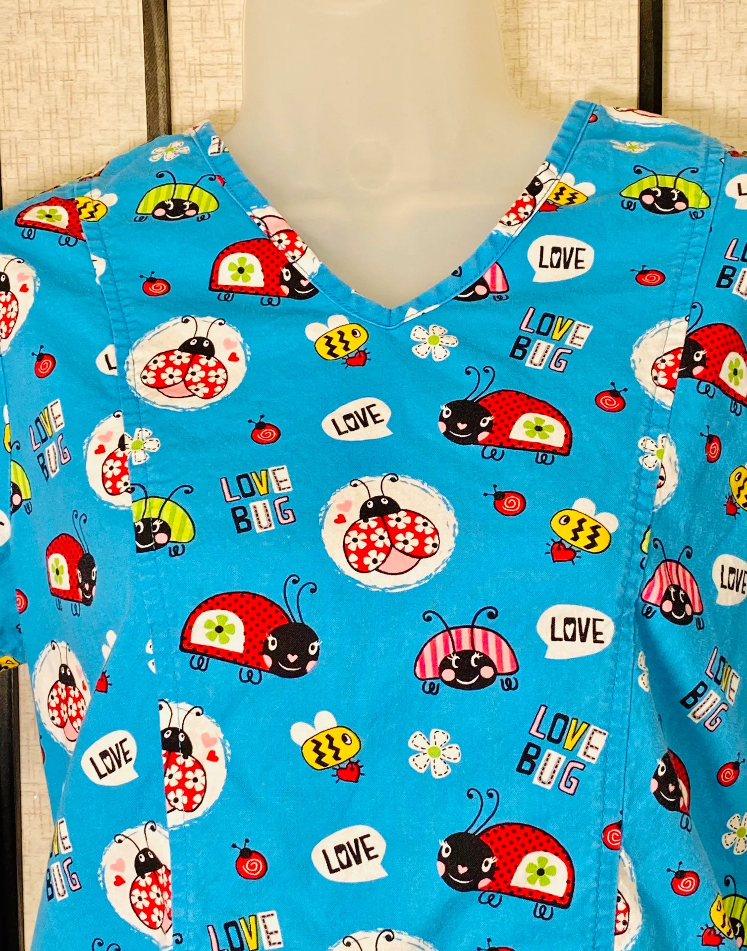 Ladybug Scrub Top - Image 3
