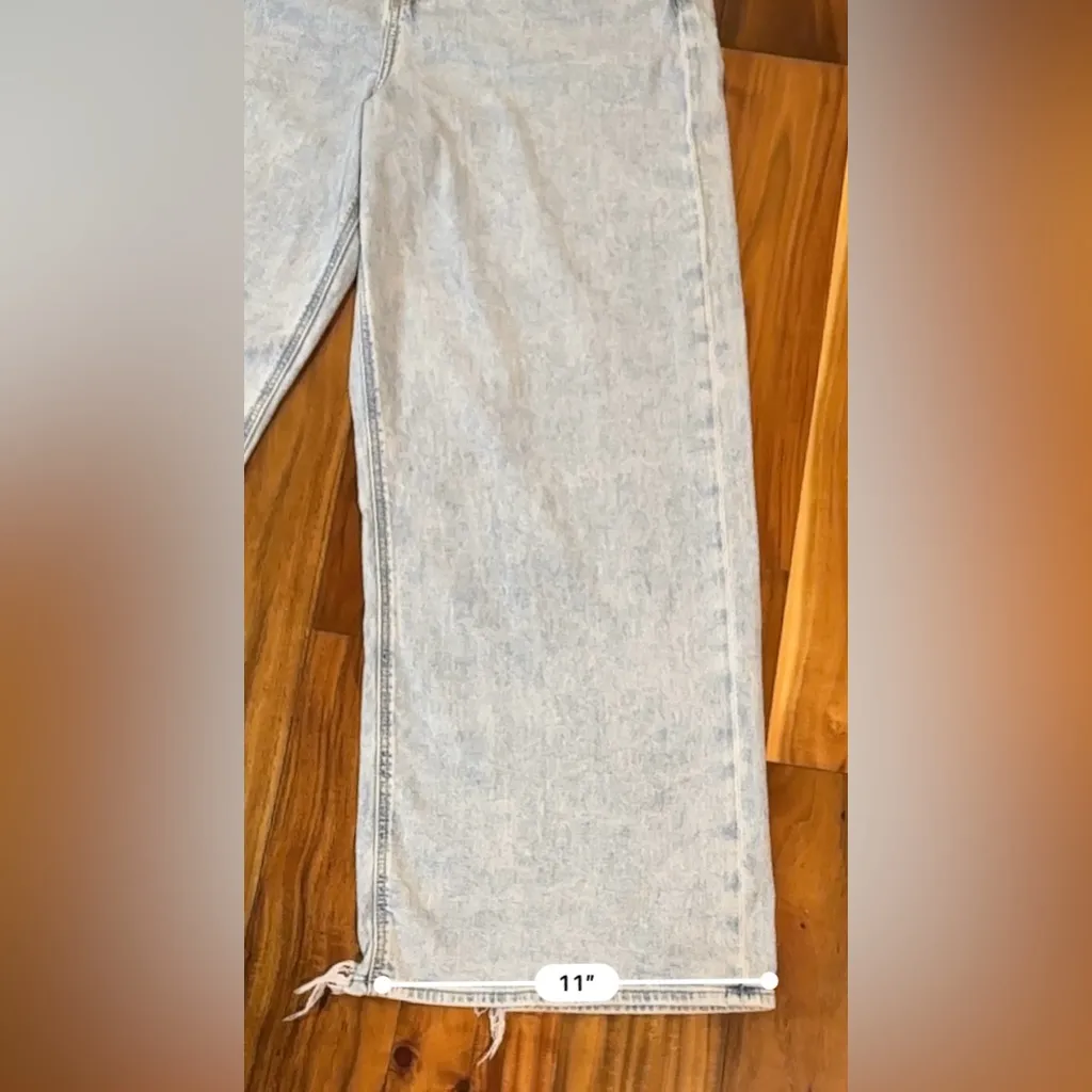 American Eagle Super Highrise Baggy Wide Leg Jeans - Image 6