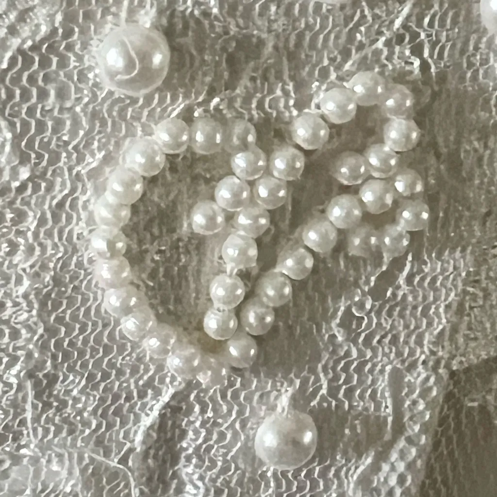 Stunning Scala Floral Pearl Beaded Full Length Scalloped Wedding/Evening Gown.SZ White Size M - Image 13