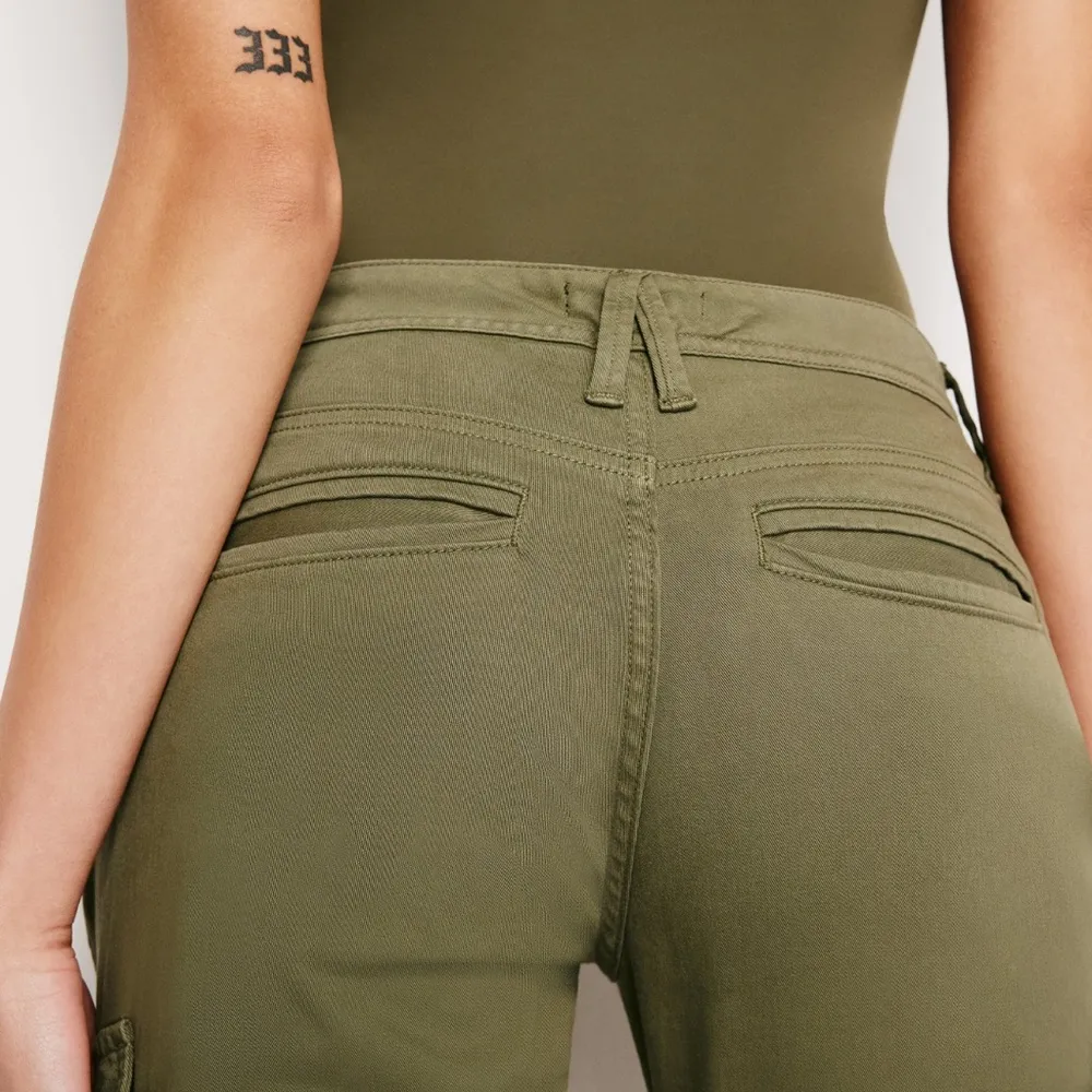Good American Women’s Twill Skinny Cargo Olive Pant Sz 14/32 -NWTS - Image 3