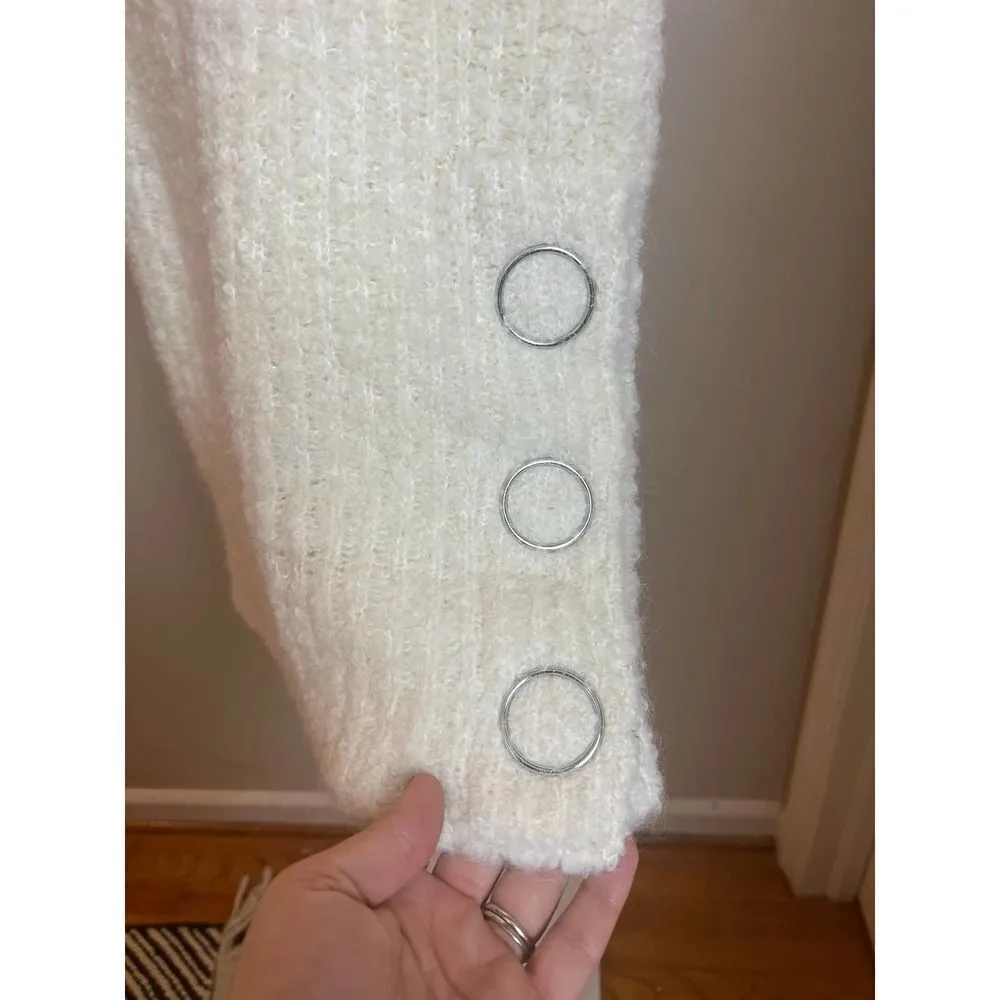 Club Monoco Sleeveless Cream Bouclé Mock Neck Sweater with Large Buttons Sz. M - Image 3