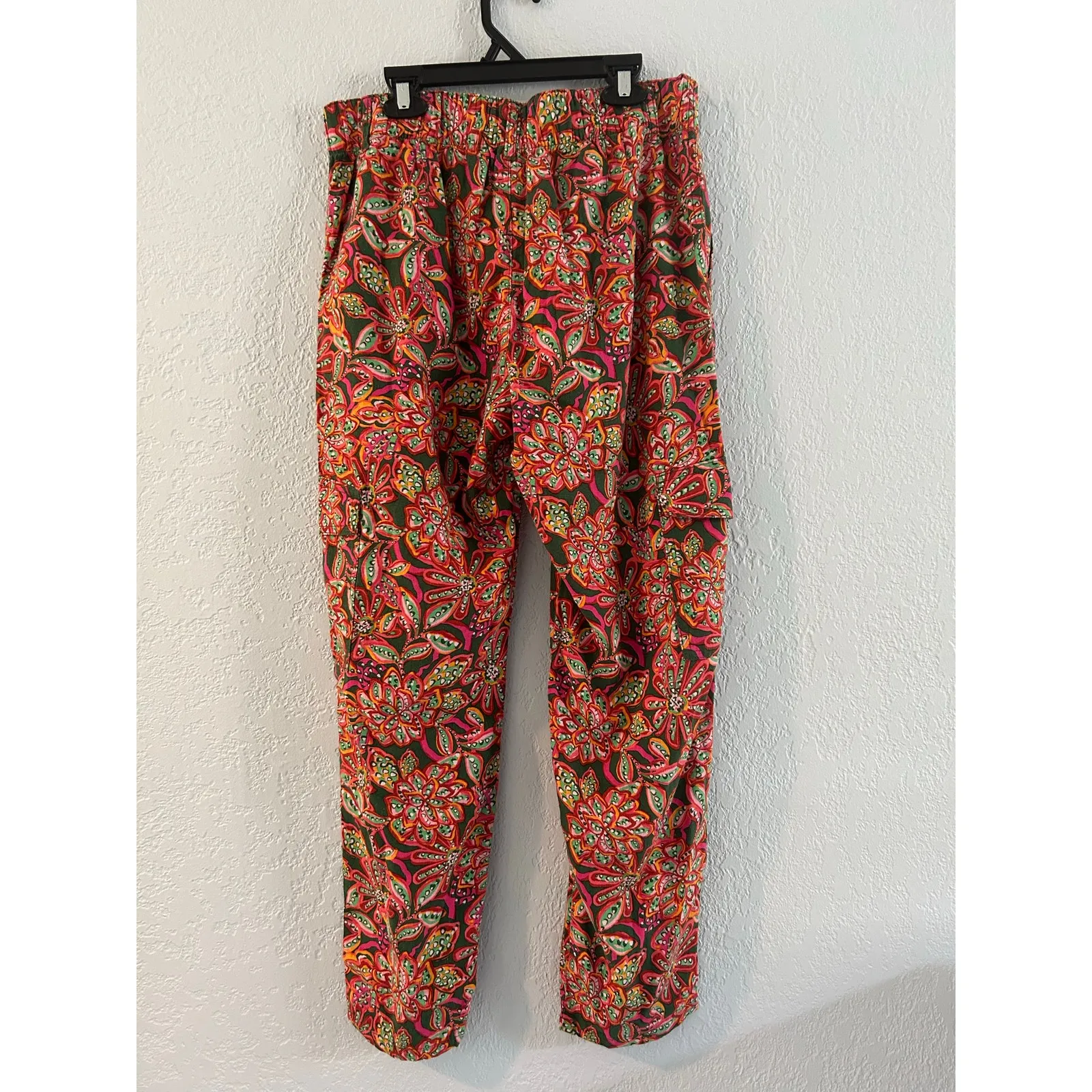 Sanctuary Floral Linen Striaght Leg Pants with Cargo Pockets - Image 5