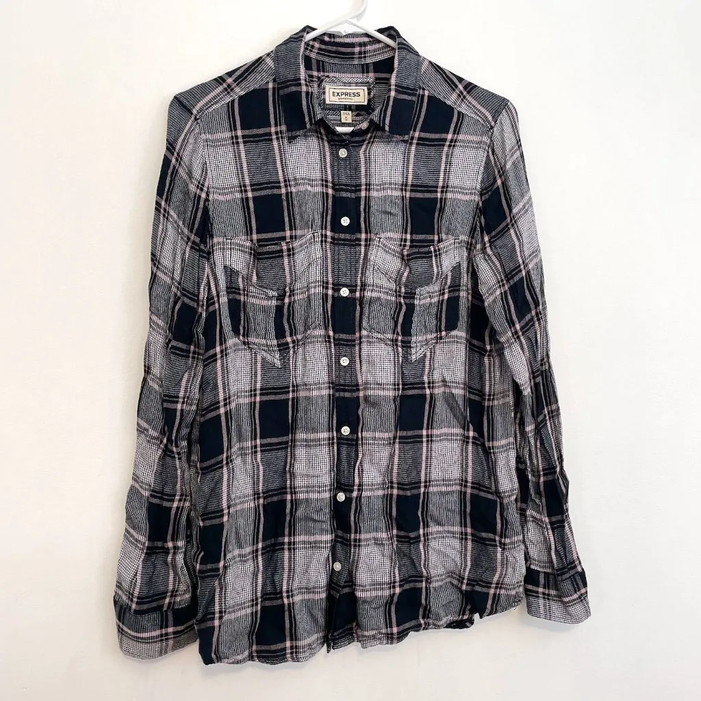 EXPRESS Patch Pocket Plaid Boyfriend Shirt Black White Flannel Button Down Tunic - Image 3