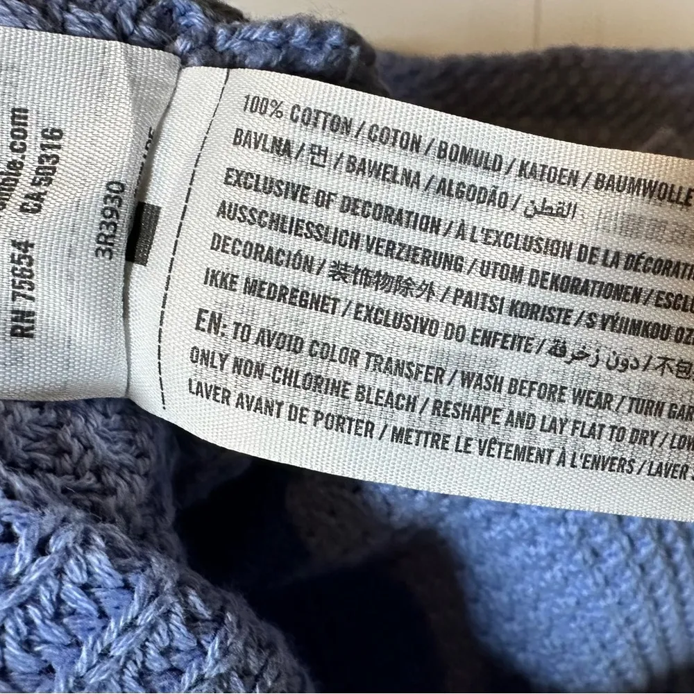 Hollister Sweater with Lace-Up Sleeves - Image 4