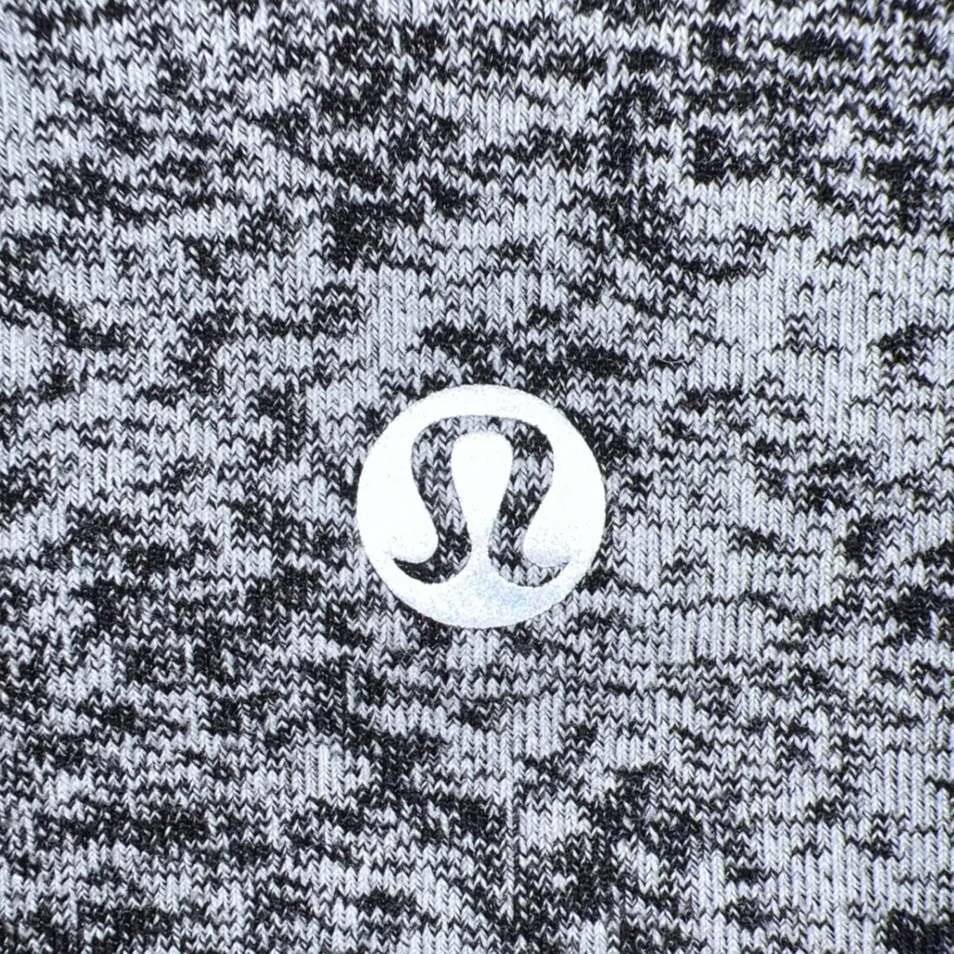 Lululemon Wunder Under Hi-Rise Pant Luon Spray Jacquard White‎ Black Size 6 EUC - Image 4